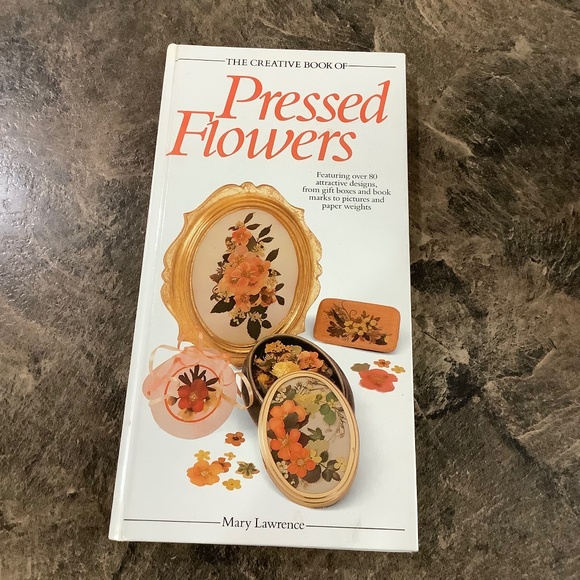 Vintage Pressed Flower Craft Book - Picture 1 of 14